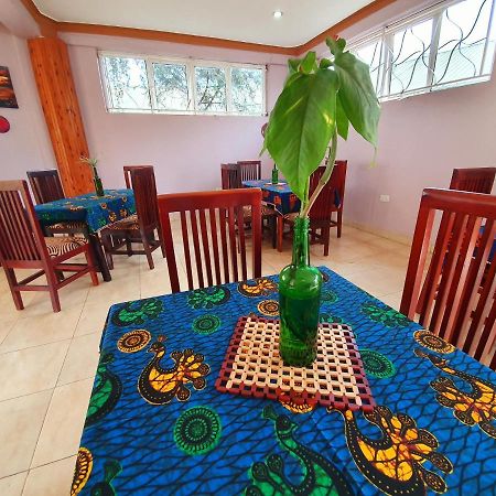 Annas Bed And Breakfast Entebbe Luaran gambar