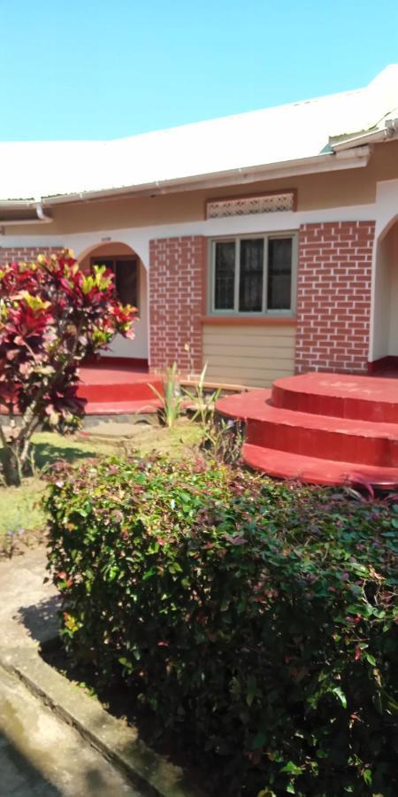 Annas Bed And Breakfast Entebbe Luaran gambar