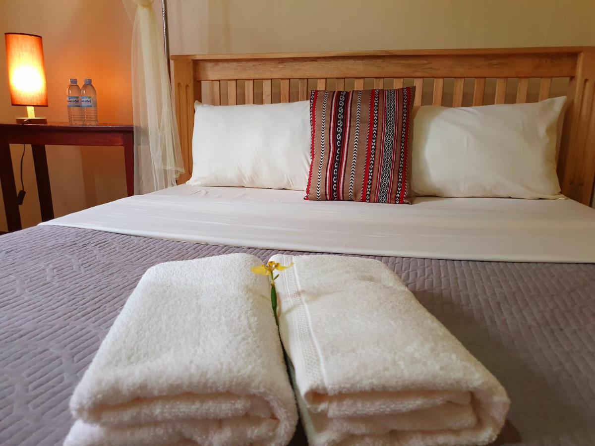 Annas Bed And Breakfast Entebbe Luaran gambar