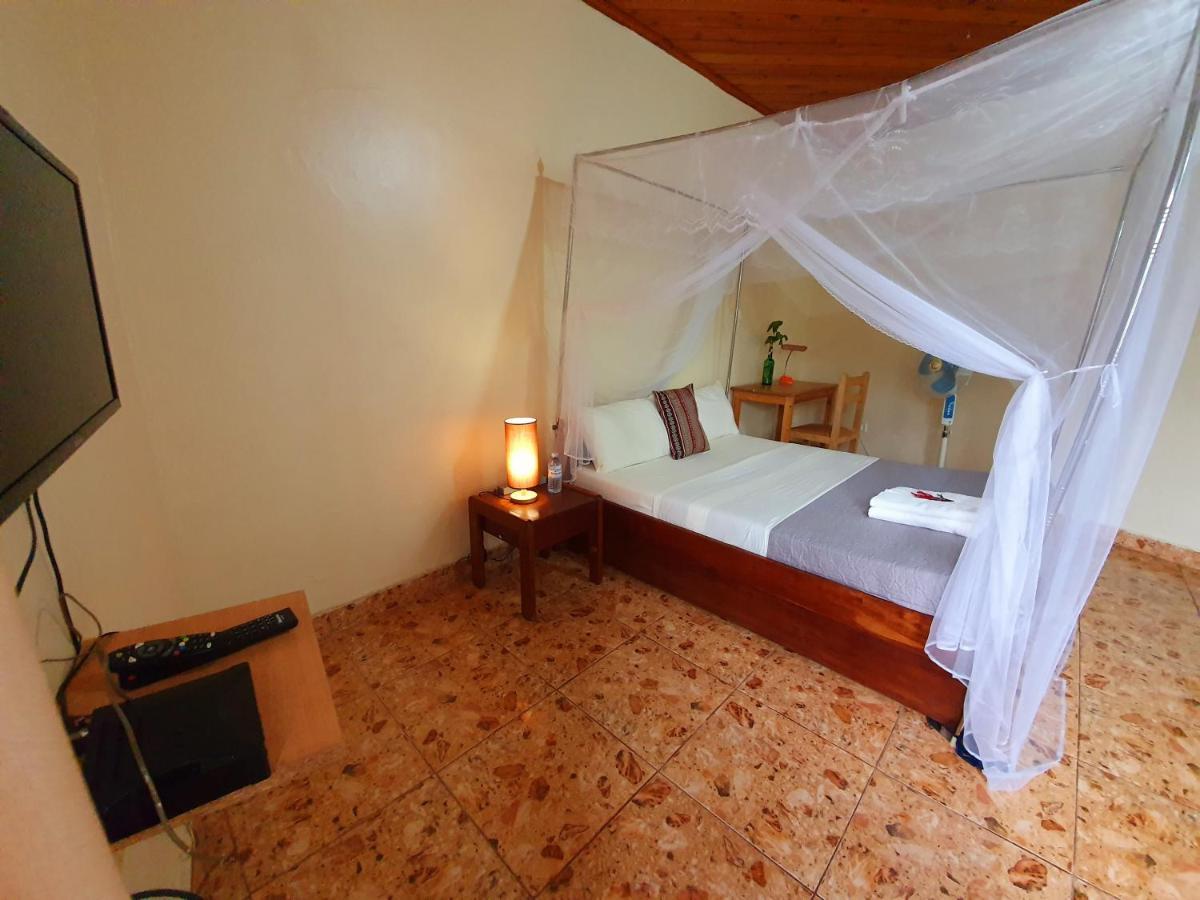 Annas Bed And Breakfast Entebbe Luaran gambar