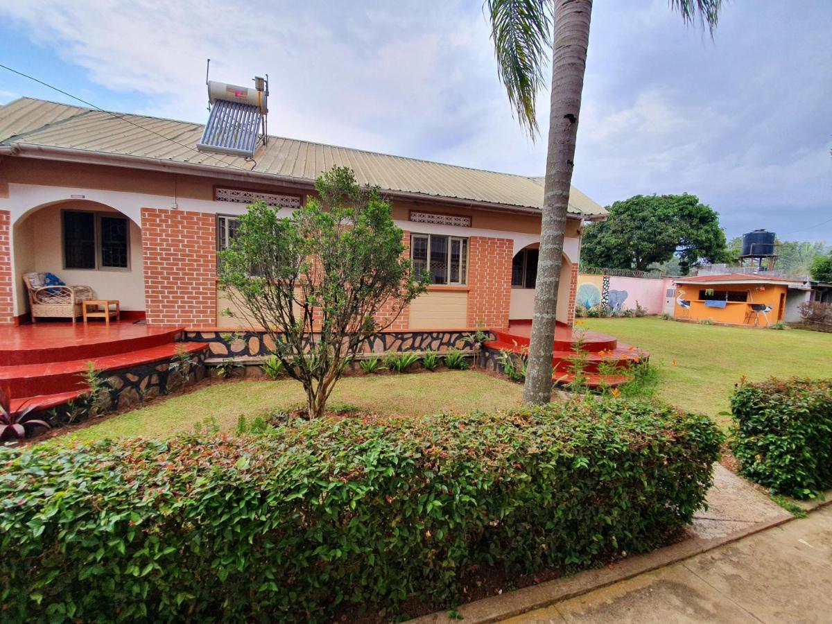 Annas Bed And Breakfast Entebbe Luaran gambar