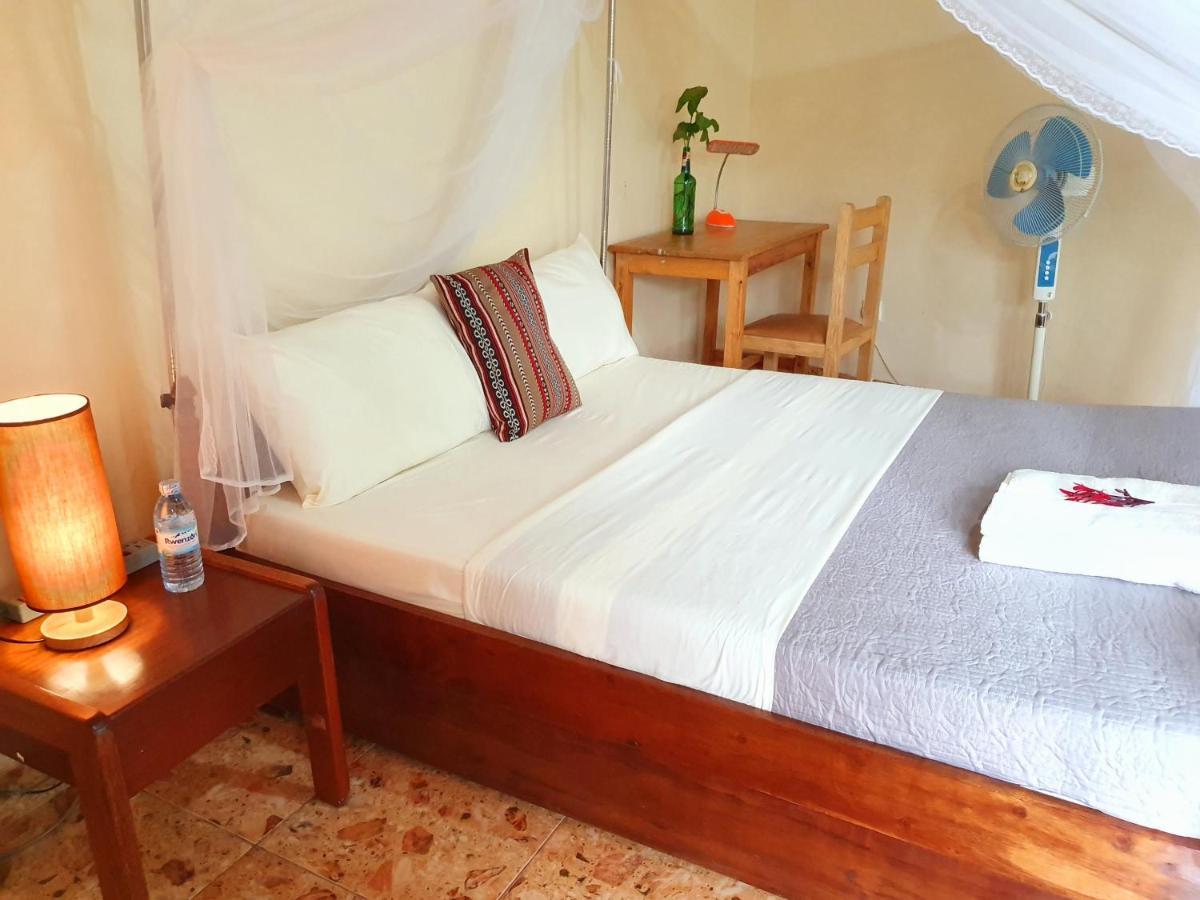 Annas Bed And Breakfast Entebbe Luaran gambar
